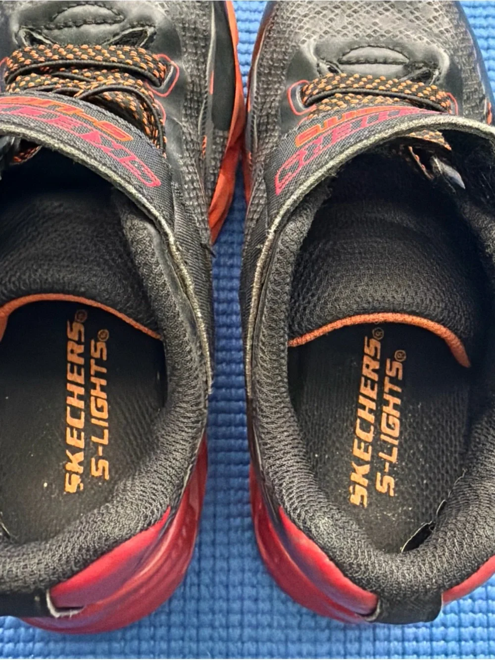 Skechers S-Light Red, Gray Orange BOYS SIZE 12 EXCELLENT • PREOWNED COND